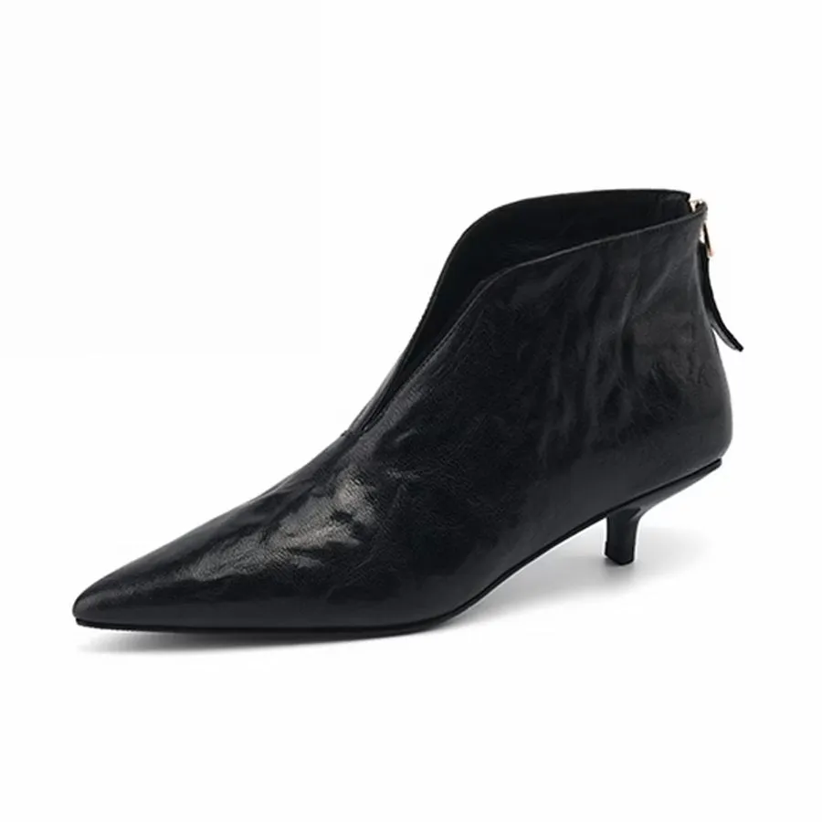 Elegant Cow Leather Pointed Toe Diagonal Zipper Boots